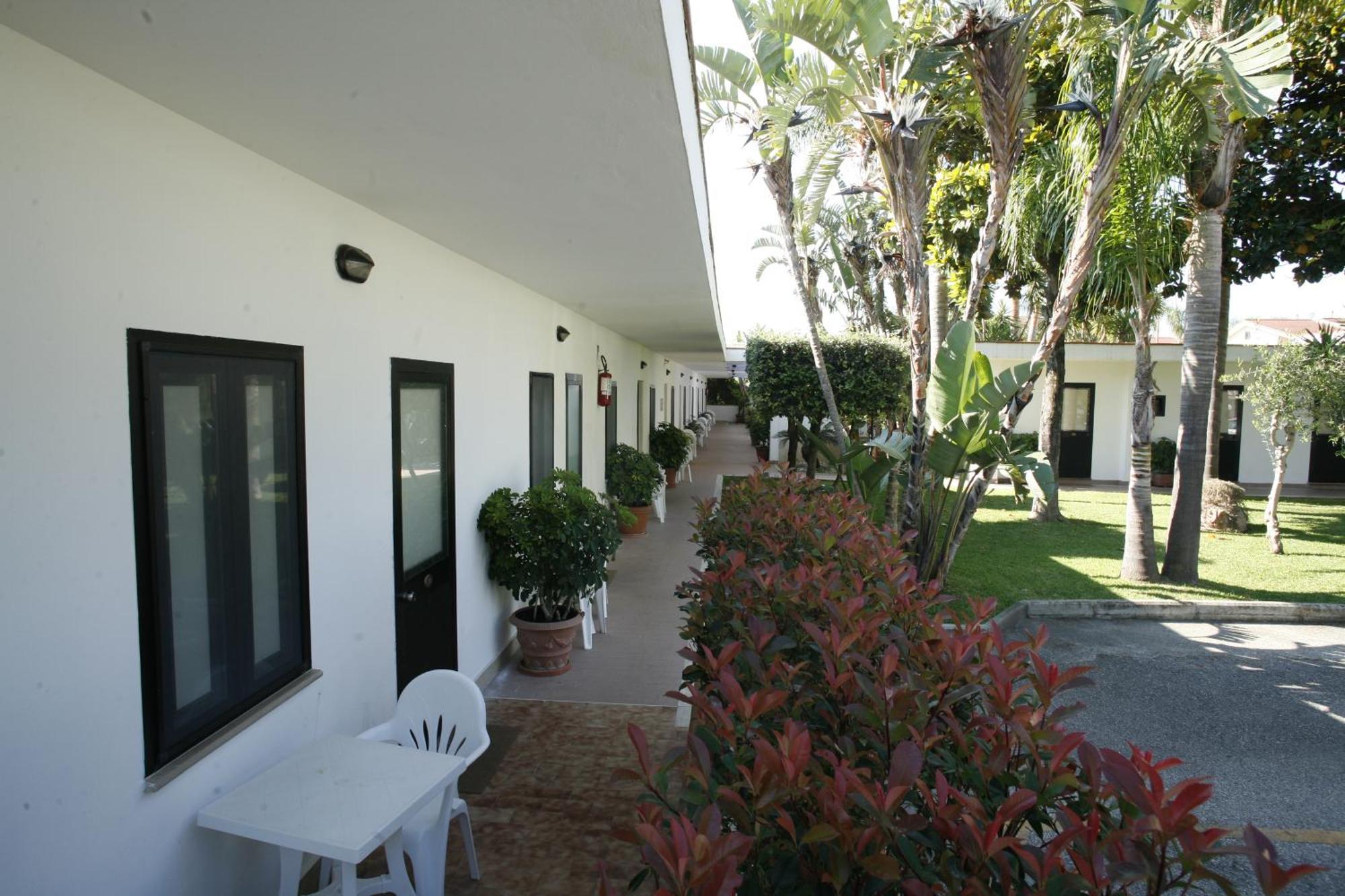 Hotel B&B Marina Capaccio Exterior foto